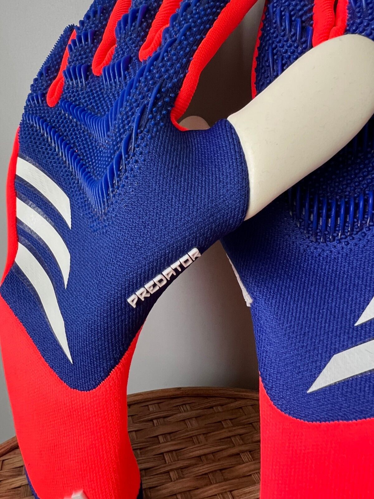 Adidas Predator PRO GL P Goalkeeper Gloves Lucid Blue IS7587 Mens Size 8