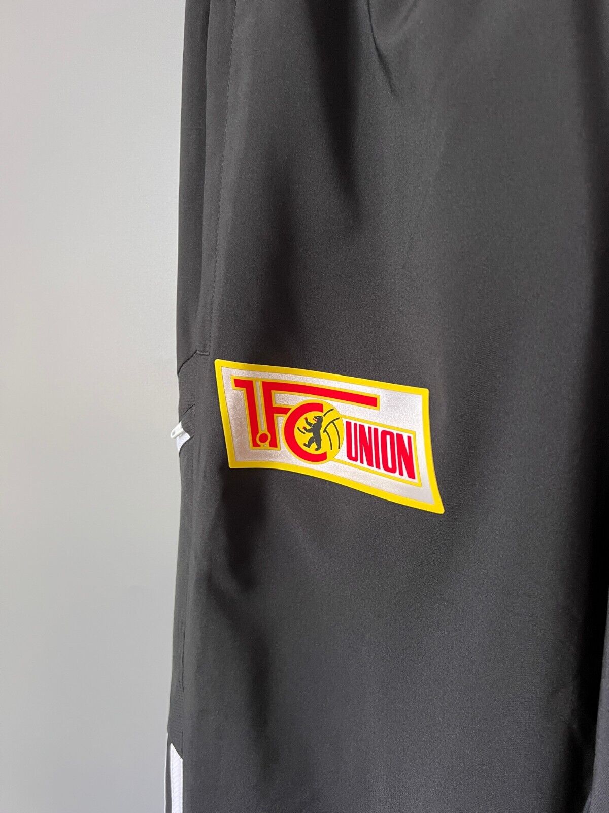 1. FC Union Berlin CON22 Presentation Pants Football Soccer Adidas Mens Size S